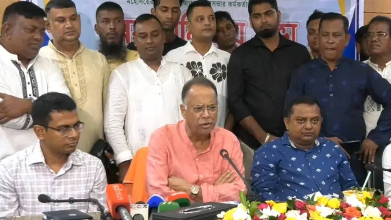 সরকারি কর্মকর্তাদের বেতন দেওয়াও কঠিন হবে: বিদ্যুৎমন্ত্রী