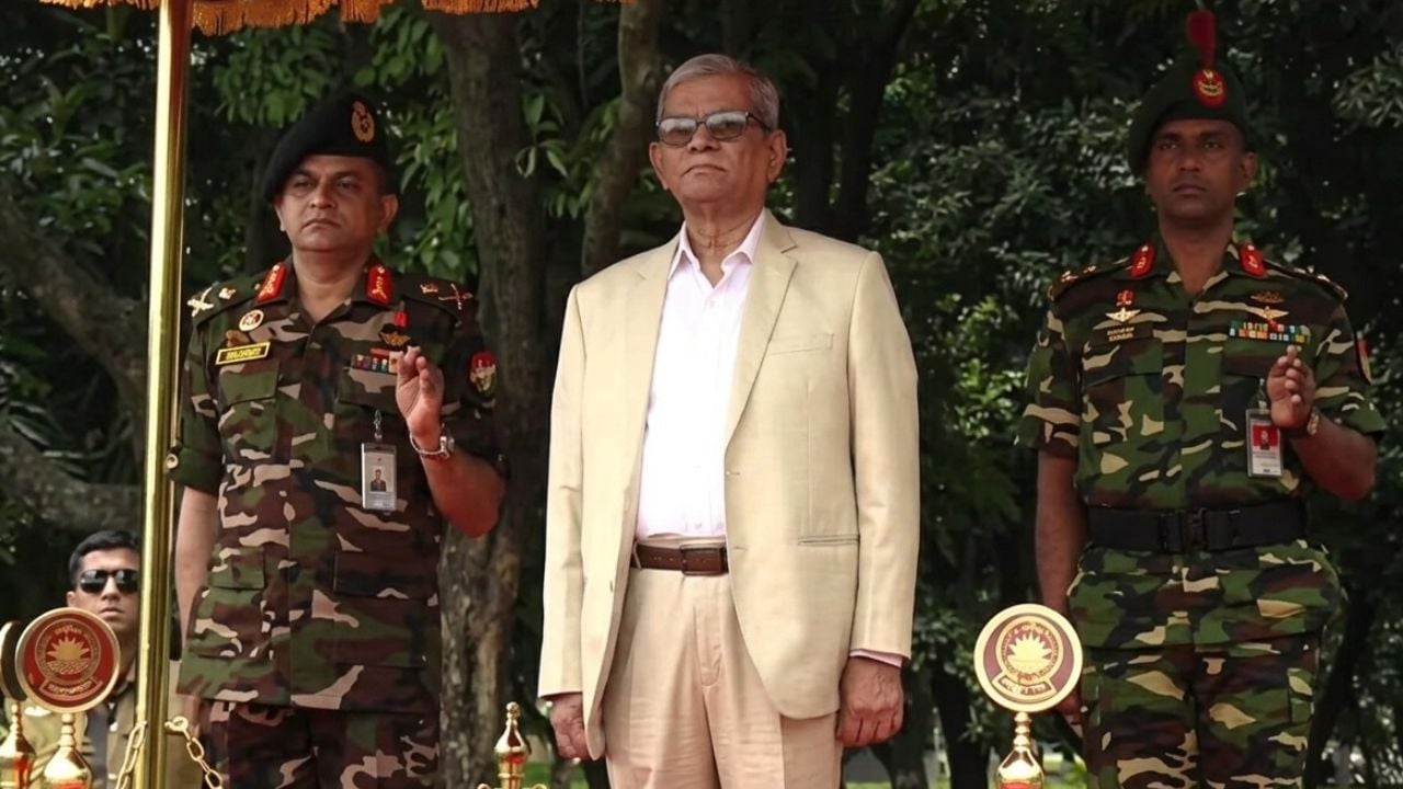 প্রথমবার বঙ্গভবনে রাষ্ট্রপতি, দেওয়া হলো গার্ড অব অনার