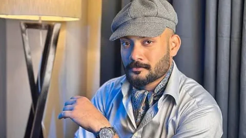 মায়ের ফোন পেয়ে কী বলেছিলেন তাহসিফ