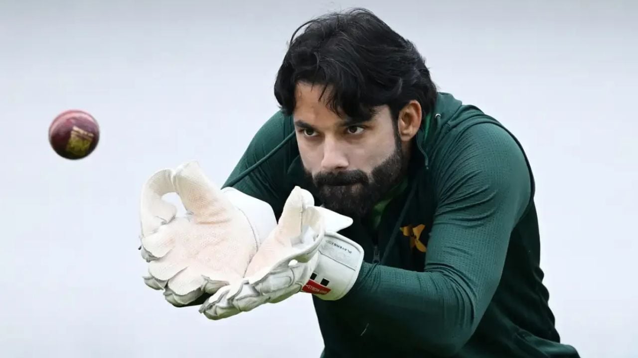 মাঠে ফেরার অনুমতি পেলেন রিজওয়ান