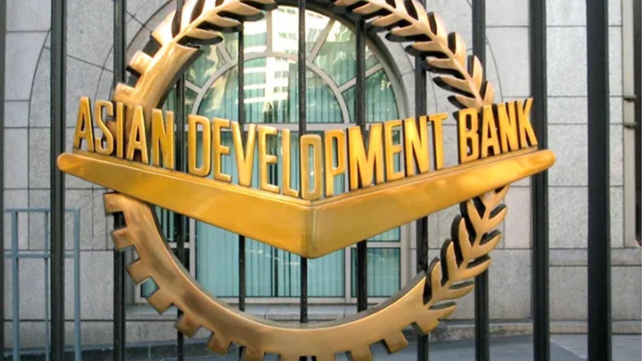 চাপে বাংলাদেশের অর্থনীতি, সংকট কাটাতে ৮ সংস্কার প্রস্তাব এডিবির