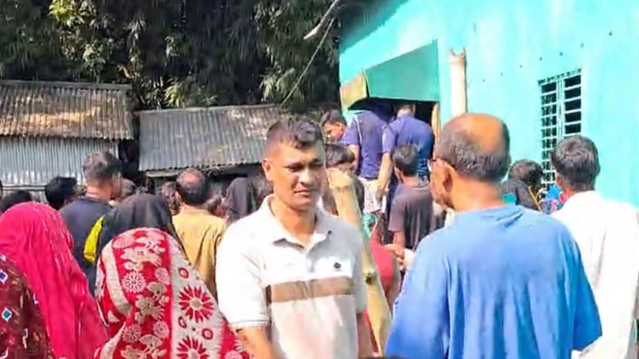 একই পরিবারের ৩ জনের মরদেহ উদ্ধার