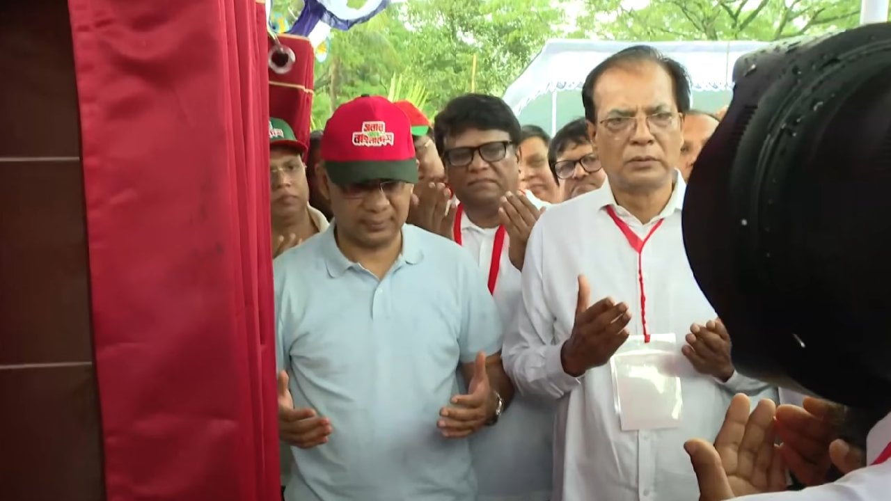 ধরার খাল পুনঃখনন কাজের উদ্বোধন করলেন প্রধানমন্ত্রী ২ (1)