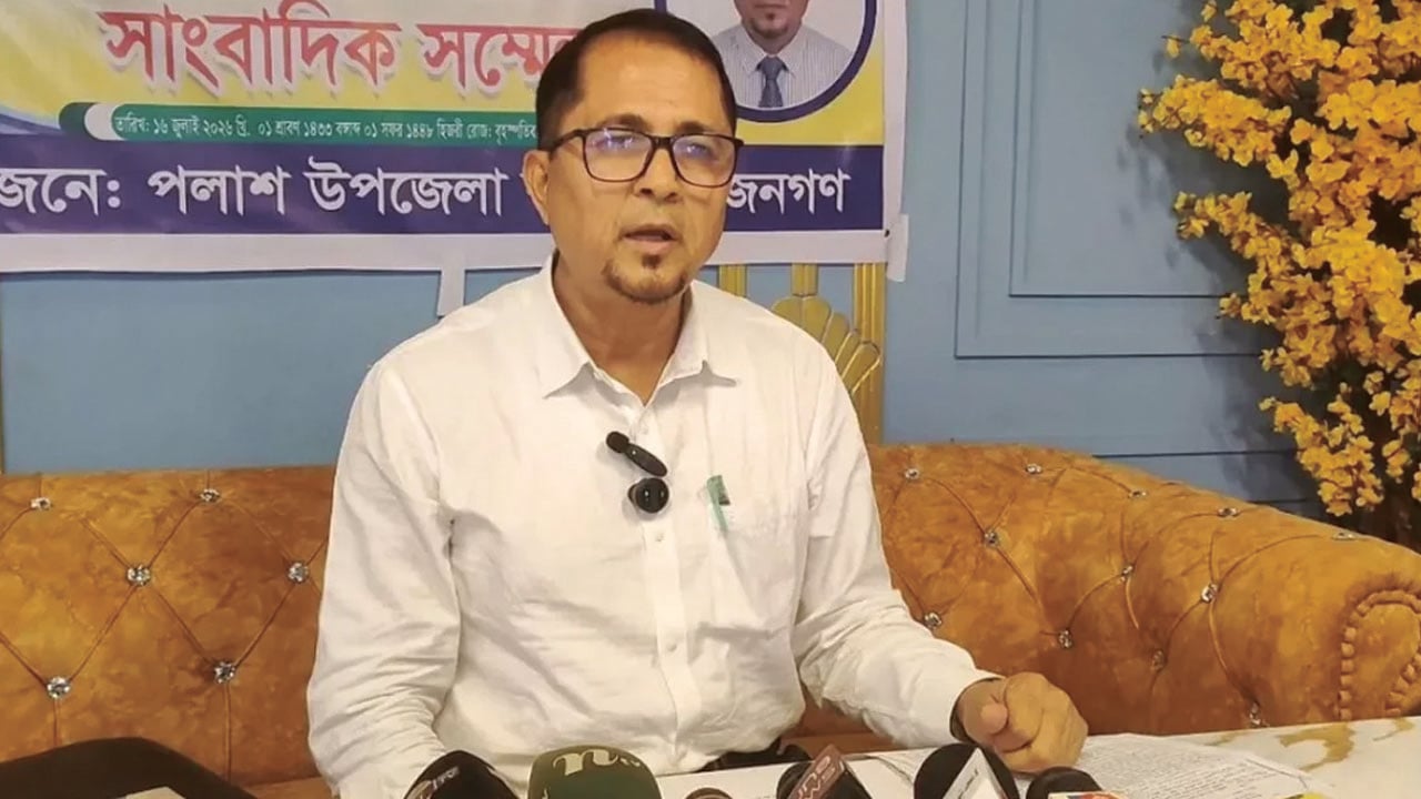 ঘোড়াশাল সার কারখানায় ট্রাকপ্রতি ৮০০ টাকা চাঁদা আদায়ের অভিযোগ