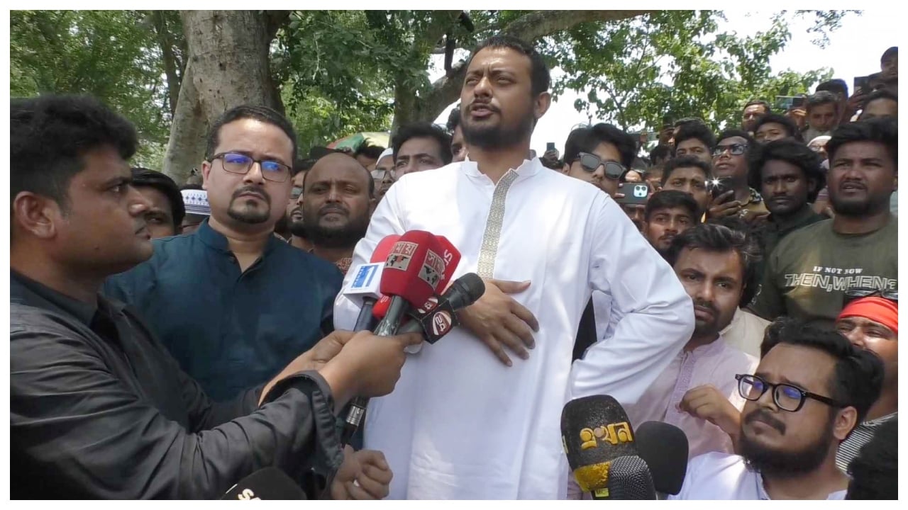 খেলনা পিস্তল দিয়ে সীমান্ত রক্ষা হবে না: নাসীরুদ্দীন পাটওয়ারী