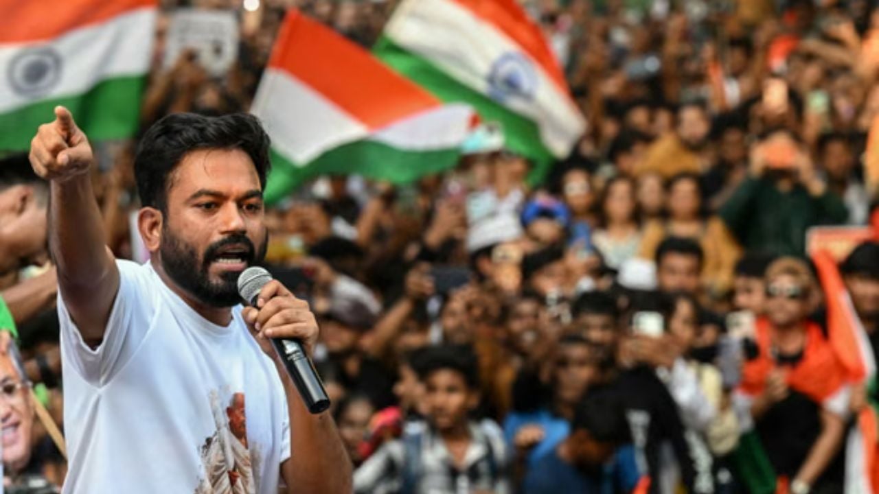 ভারতে আবারও বিক্ষোভের ডাক ককরোচ পার্টির