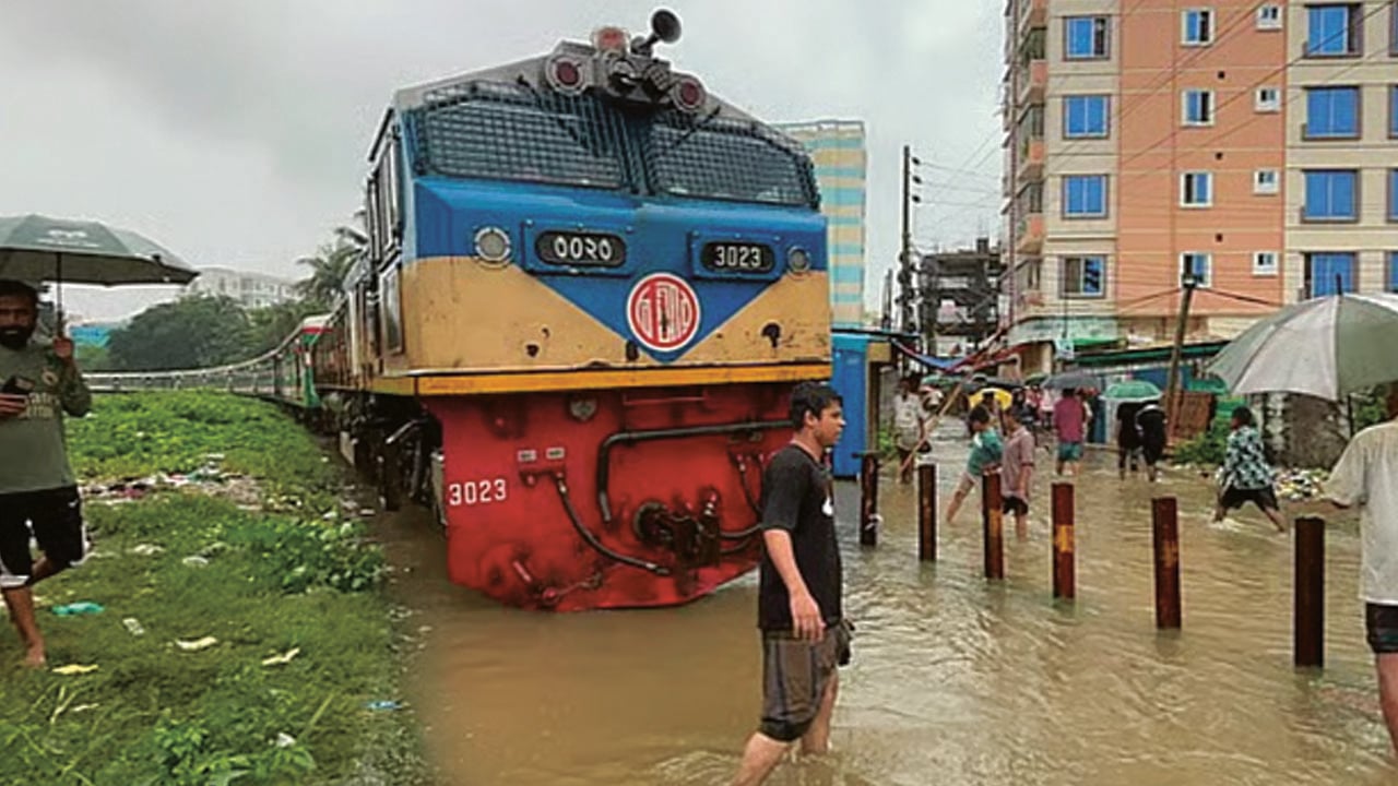 চট্টগ্রাম-কক্সবাজার রুটে ট্রেন চলাচল ১২ জুলাই শুরু 