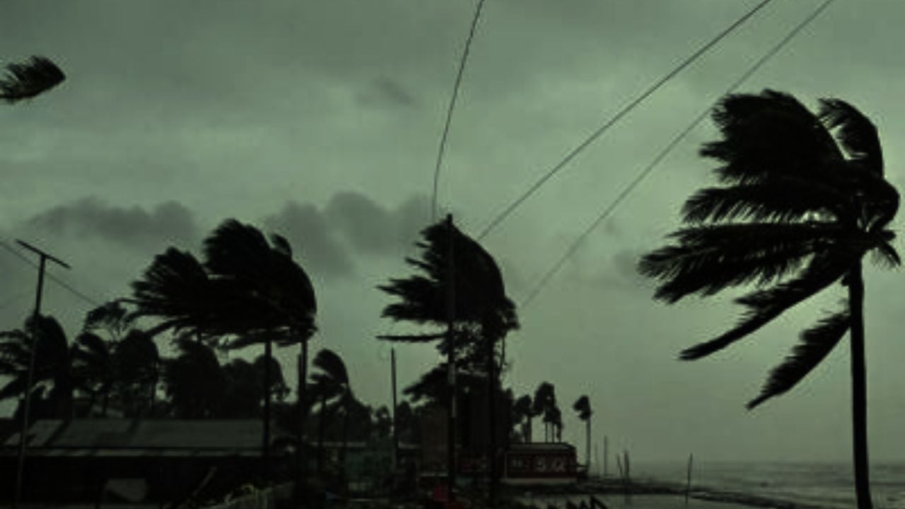 ১২ অঞ্চলে ঝড়ের শঙ্কা