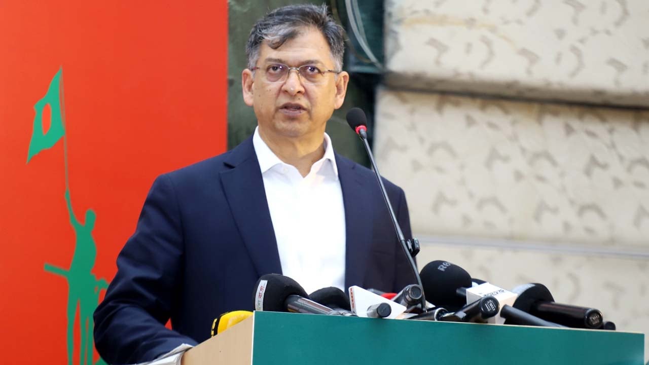 ভারত সরকার ‘হাসিনা কার্ড’ খেলা বন্ধ করবে, আশা স্বরাষ্ট্রমন্ত্রীর
