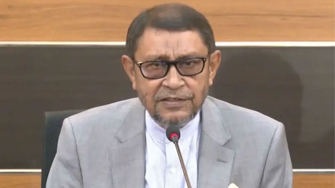 ডেঙ্গু টেস্টে ছাড়, চিকিৎসকদের ফি না নেওয়ার নির্দেশ স্বাস্থ্যমন্ত্রীর