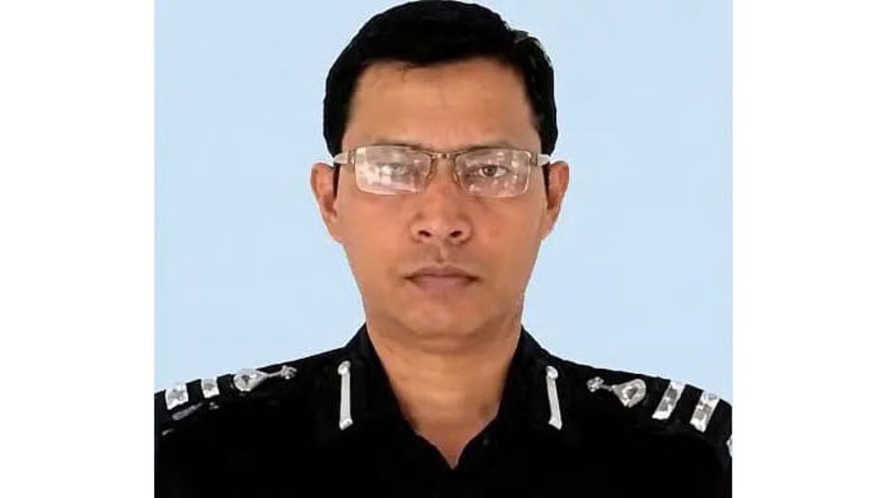 ব্রিগেডিয়ার জেনারেল মিফতাহ উদ্দিন সেনা হেফাজতে
