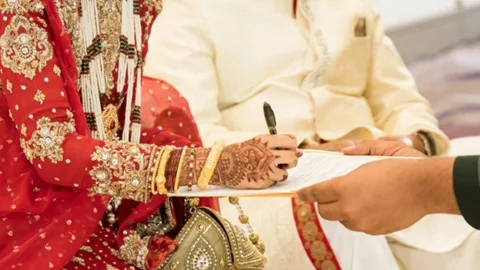 একজনের একাধিক স্ত্রী থাকলে নতুন নিয়মে সম্পত্তি বন্টন হবে কীভাবে?