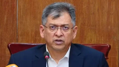 তেজগাঁও কলেজের মসজিদ থেকে আটকদের বিষয়ে যা বললেন স্বরাষ্ট্রমন্ত্রী