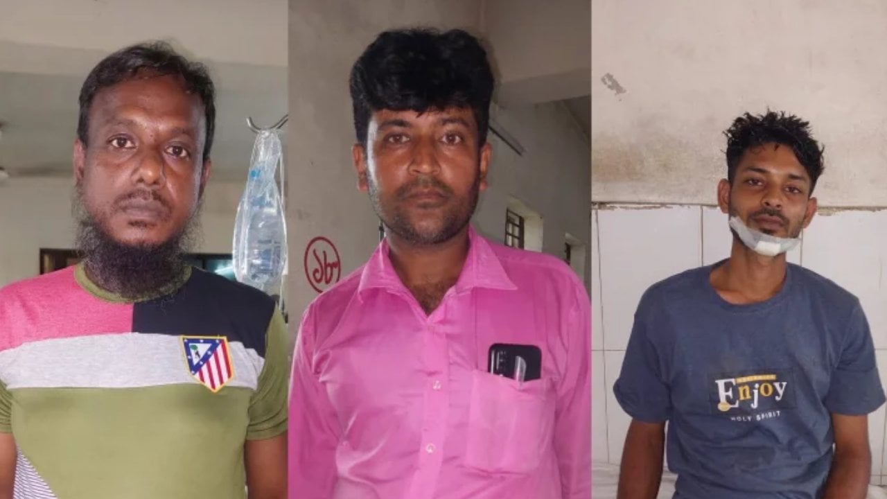 পদ্মায় বাসডুবি: চালক, সহকারী ও সুপারভাইজার গ্রেপ্তার