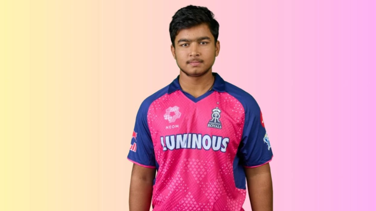 ১৫ বছর বয়সেই ভারতের জাতীয় দলে ডাক পেলেন সূর্যবংশী