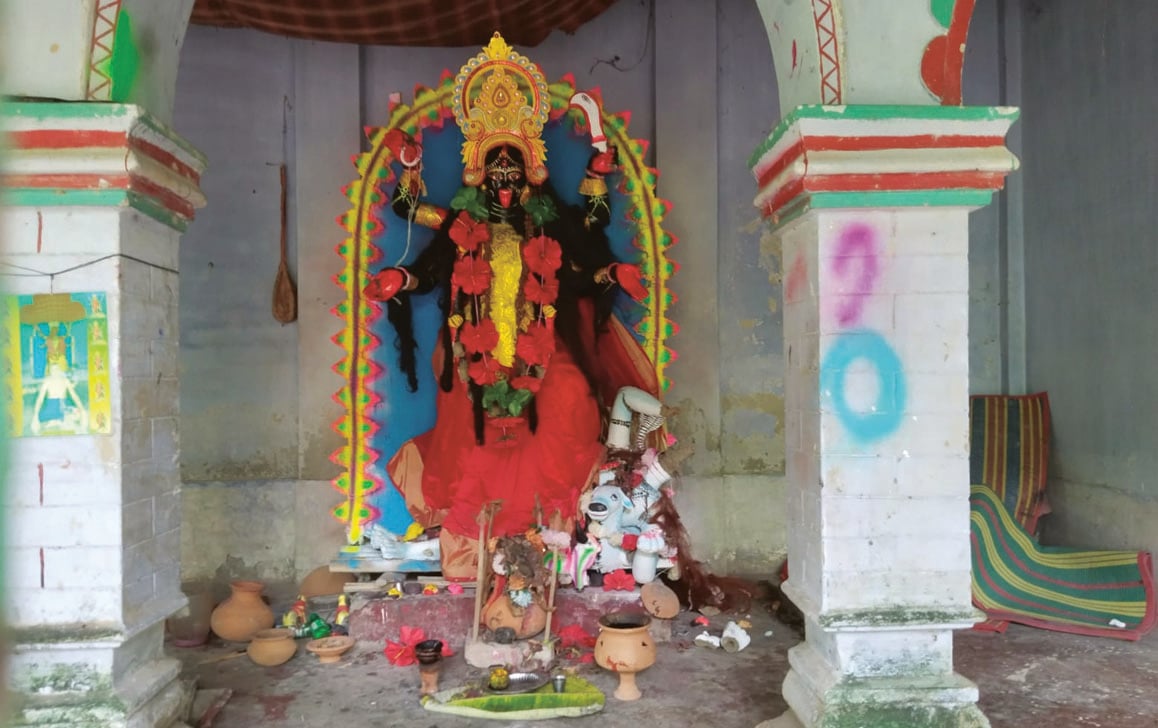 মধুখালীতে মন্দিরের প্রতিমা ভাঙচুর