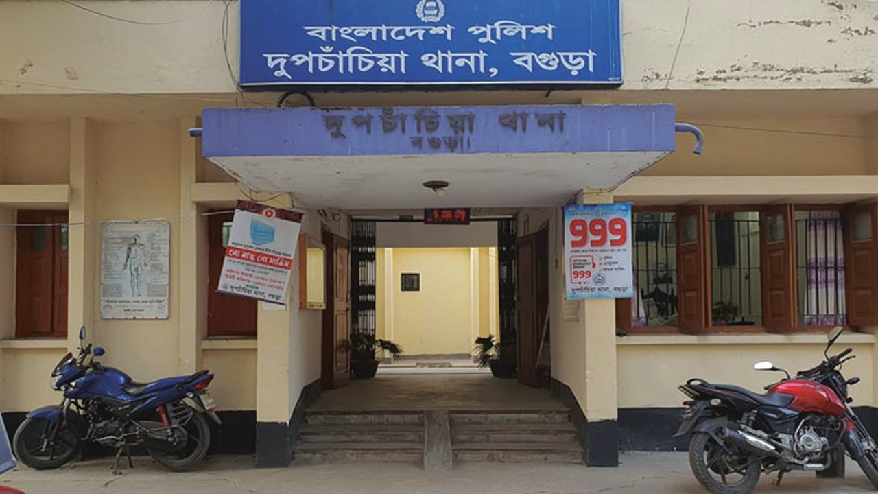 কারখানার রোলার মেশিনে আটকে শ্রমিকের মৃত্যু