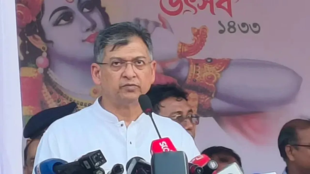 সংখ্যালঘু নয়, নাগরিক হিসেবে পরিচয় দিন: স্বরাষ্ট্রমন্ত্রী
