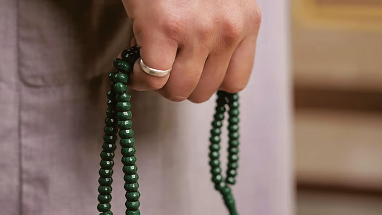 যে আমল করলে দূর হয় দুশ্চিন্তা