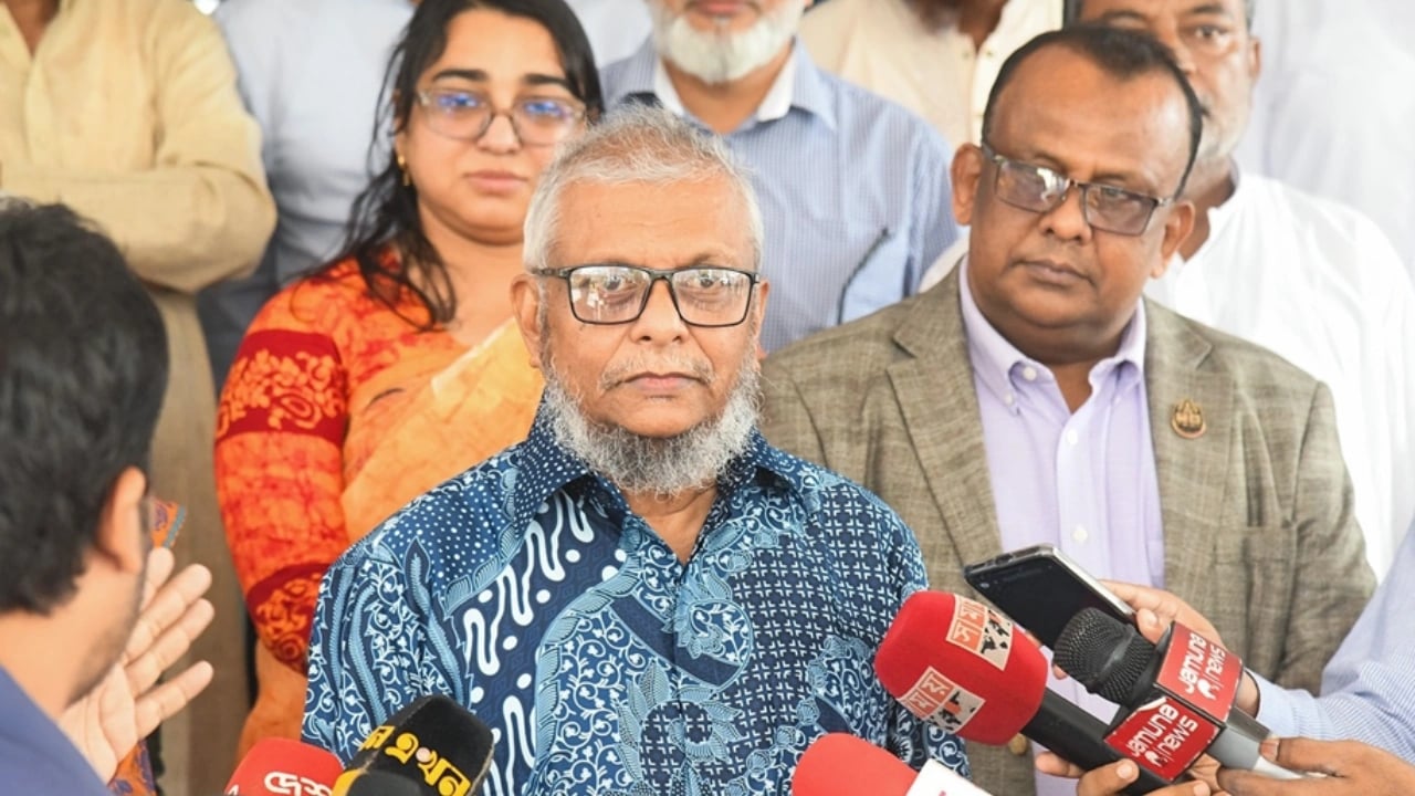 মালয়েশিয়ার শ্রমবাজার খুলেছে: প্রবাসীকল্যাণ মন্ত্রী