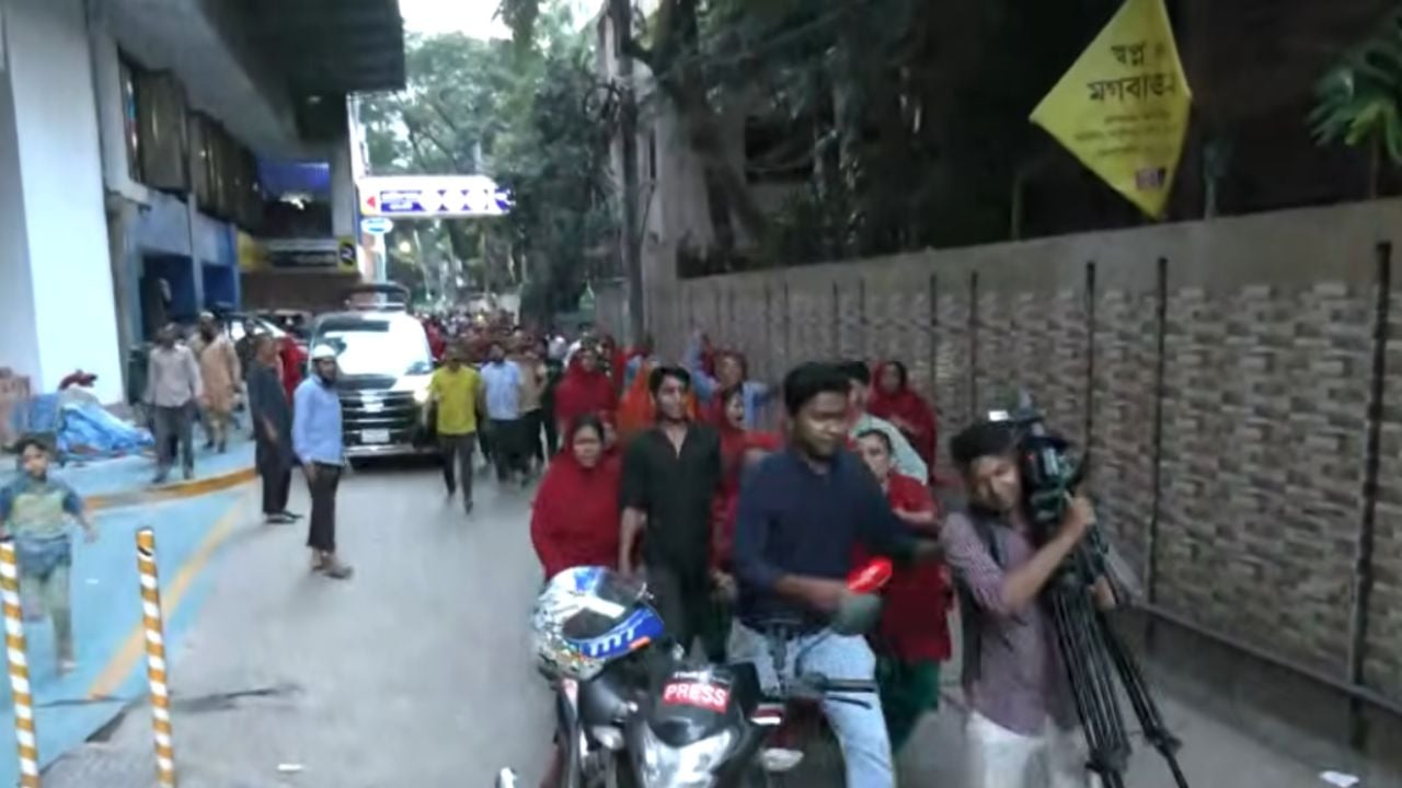 সাংবাদিকদের ওপর আদ-দ্বীন হাসপাতালের পরিচ্ছন্নতাকর্মীদের হামলা