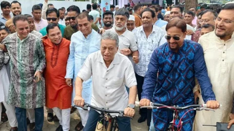 শিক্ষার্থীদের প্রযুক্তিগত জ্ঞান অর্জন করতে হবে: অর্থমন্ত্রী