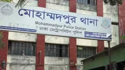 মোহাম্মদপুরে গুলি ও চাপাতির কোপে বাবা-ছেলে আহত