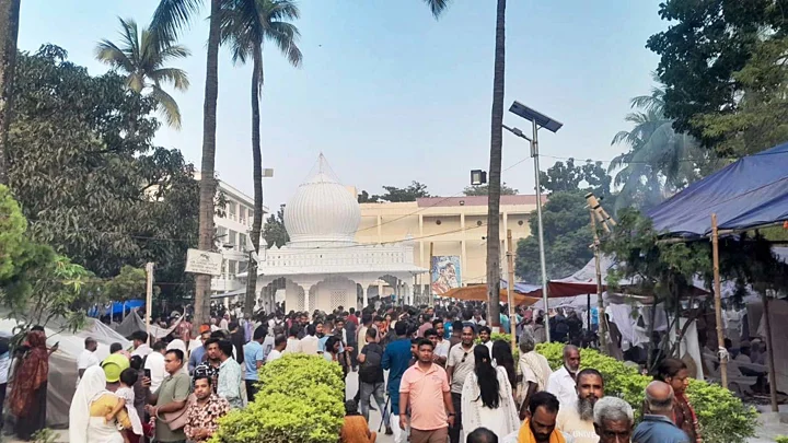 ছেঁউড়িয়ায় উৎসবমুখর আখড়াবাড়ি, আজ শেষ লালন মেলা