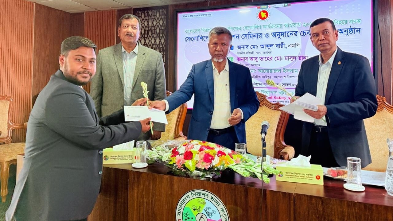 খাদ্যে বিষক্রিয়াতে শিশুরা বেশি আক্রান্ত হচ্ছে: খাদ্য প্রতিমন্ত্রী