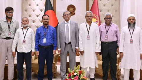 এআইয়ের অনিয়ন্ত্রিত ব্যবহার সৃজনশীলতাকে হ্রাস করছে: রাষ্ট্রপতি