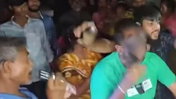 আপন দুই বোনকে বিয়ে, চুনকালি মাখিয়ে জুতার মালা পরিয়ে গ্রামছাড়া