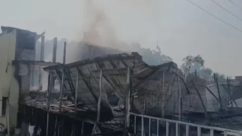 কক্সবাজারে রিসোর্টে ভয়াবহ আগুন, নিহত বেড়ে ১০