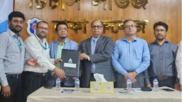 অরোরায় ৪০ শতাংশ পর্যন্ত ছাড় পাবে ঢাকা কলেজের শিক্ষক-শিক্ষার্থীরা