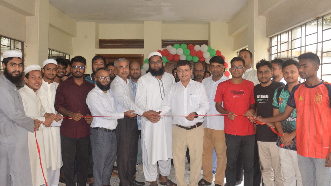 শিক্ষার্থীদের জন্য সুস্থ পরিবেশ নিশ্চিত করাই মূল লক্ষ্য: বেরোবি উপাচার্য