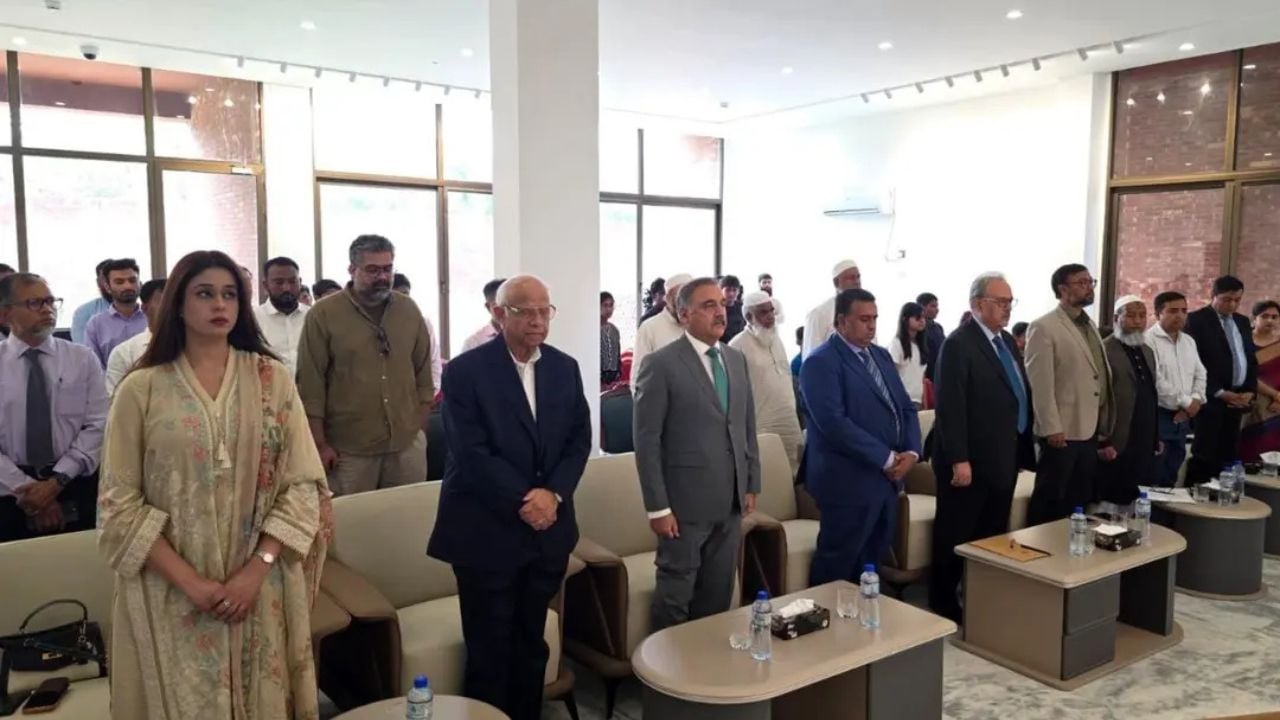 পাকিস্তানে ‘জুলাই শহীদ দিবস’ পালন