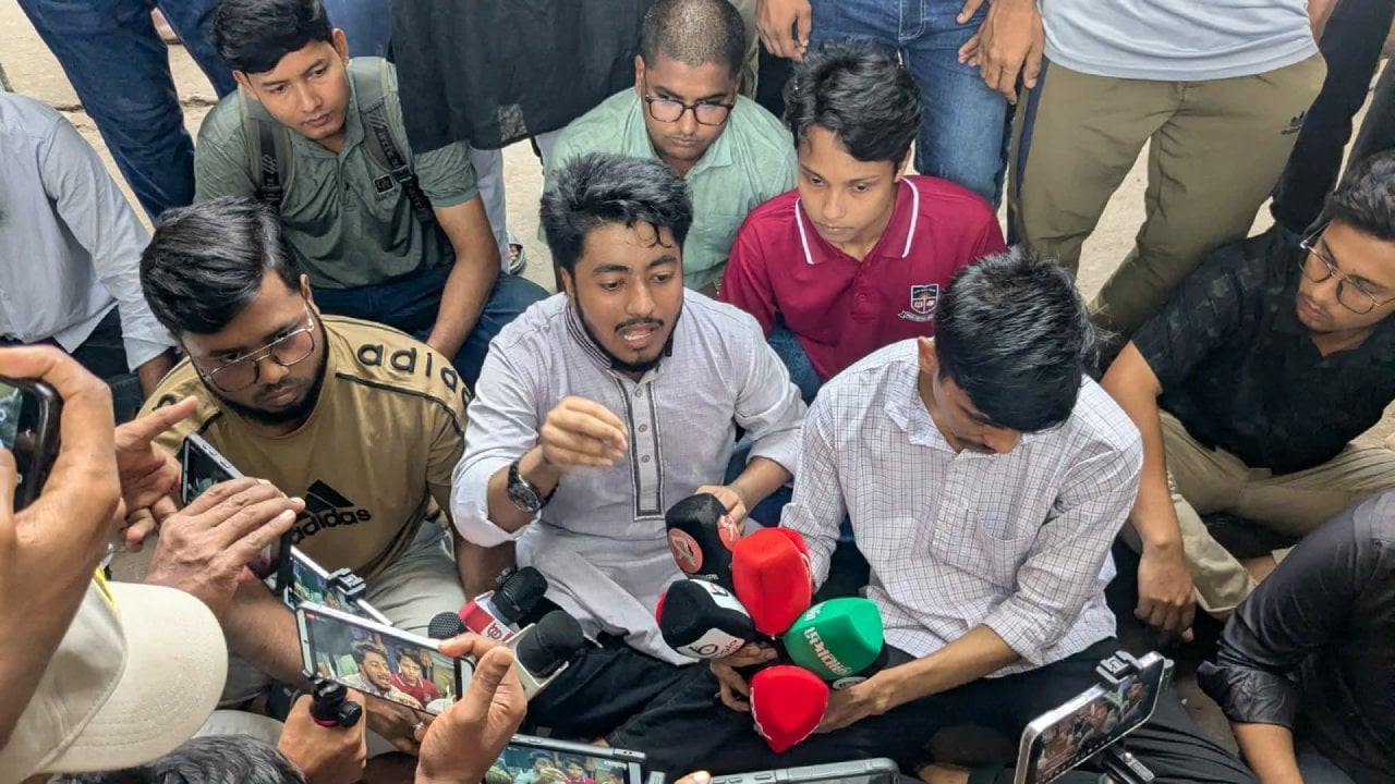 সেন্ট্রাল ইউনিভার্সিটিতে ৭ কলেজের সব সেশনকে অন্তর্ভুক্তির দাবি