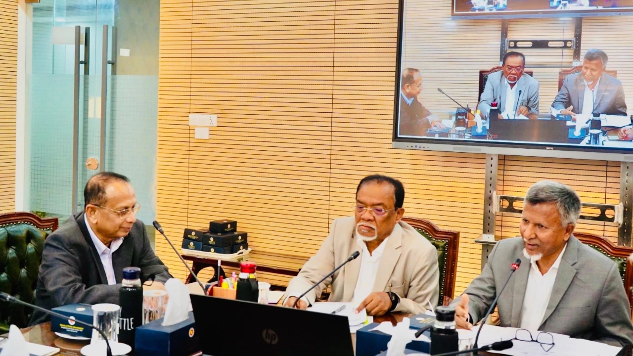 বিএনপির নির্বাচনি ইশতেহার বাস্তবায়নে দ্রুত ব্যবস্থা গ্রহণের নির্দেশ জনপ্রশাসন উপদেষ্টার