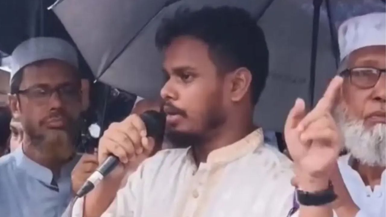 চট্টগ্রামে প্রশাসনের স্বজনপ্রীতি নিয়ে এনসিপি নেতার হুঁশিয়ারি
