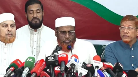 আইনশৃঙ্খলা পরিস্থিতি সরকারের নিয়ন্ত্রণের বাইরে চলে যাচ্ছে: গোলাম পরওয়ার
