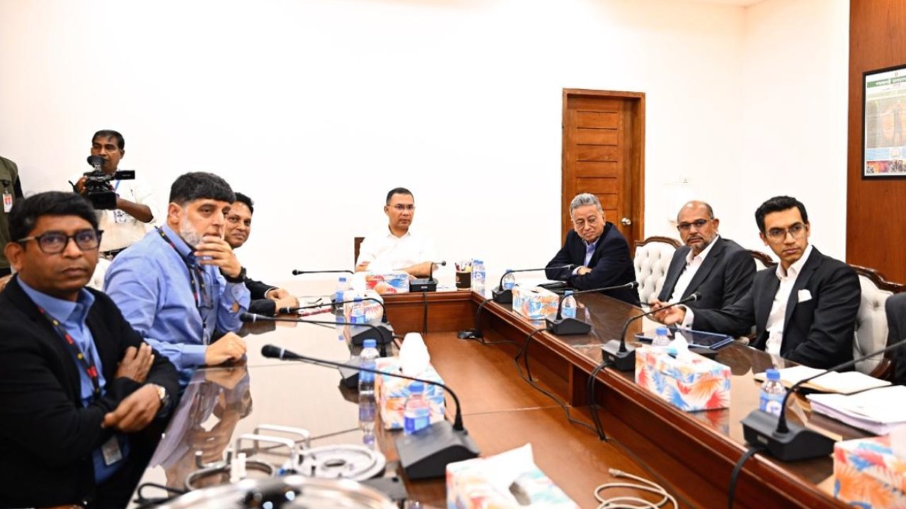 জ্বালানি সংকট মোকাবিলায় ৩ নির্দেশনা প্রধানমন্ত্রীর