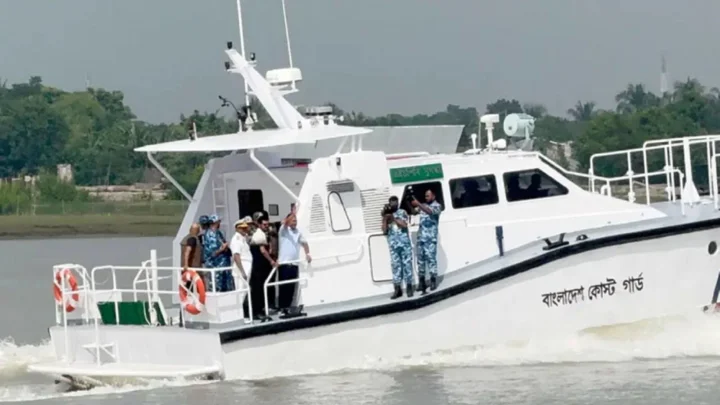 মোংলা বন্দরে পৌঁছেছেন প্রধানমন্ত্রী