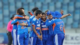 নারী এশিয়া কাপ: শ্রীলঙ্কাকে হারিয়ে অষ্টমবারের মতো চ্যাম্পিয়ন ভারত
