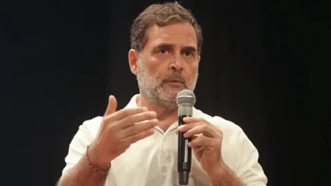 ‘সত্যাগ্রহ’ নামে প্রতিবাদী ওয়েবসাইট চালু করলেন রাহুল গান্ধী