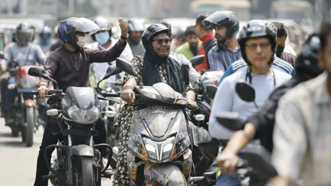 মোটরসাইকেল চালকদের জন্য নতুন নির্দেশ