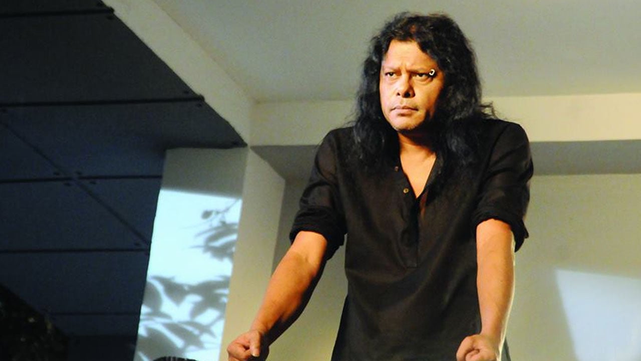 হোটেল কক্ষ নোংরা করার অভিযোগে জেমসকে জরিমানা