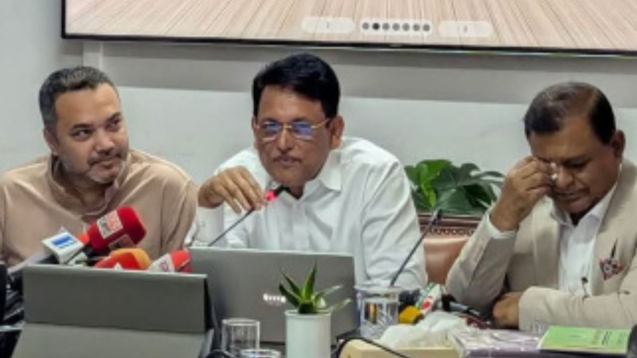 মন খুলে গান গাওয়া যায়, নাম্বার দেওয়া যায় না শিক্ষামন্ত্রী