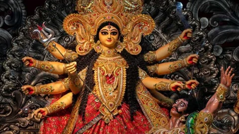 দুর্গাপূজায় টানা ৫ দিনের ছুটি ঘোষণা