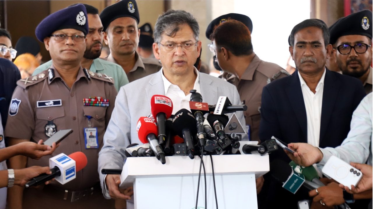বেনজীরকে ফিরিয়ে আনতে প্রয়োজনীয় কাগজপত্র পাঠানো হয়েছে: স্বরাষ্ট্রমন্ত্রী