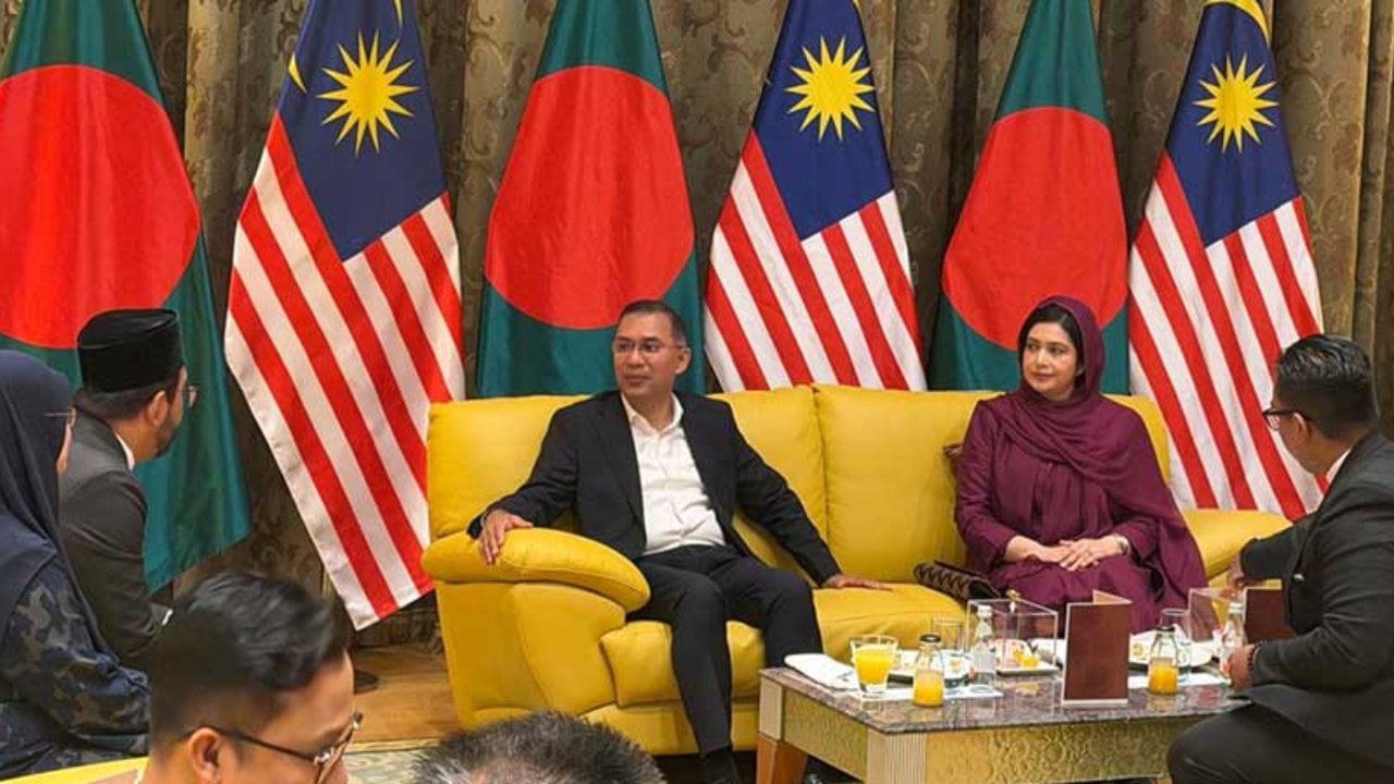 মালয়েশিয়ায় পৌঁছেছেন প্রধানমন্ত্রী