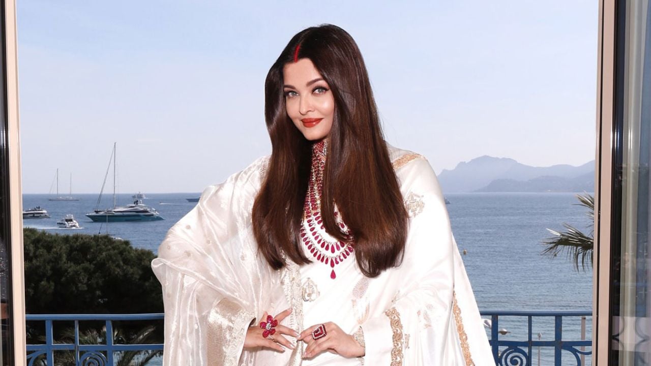 সব জল্পনার অবসান ঘটিয়ে কান উৎসবে ঐশ্বরিয়া
